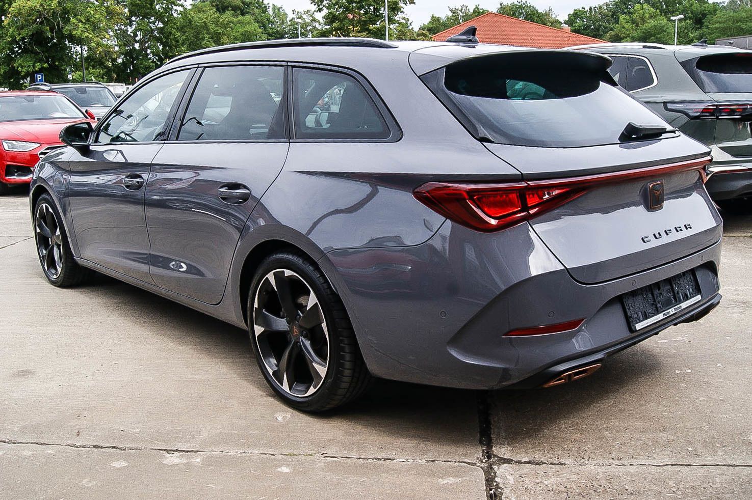 Fahrzeugabbildung CUPRA Leon Sportstourer e-Hybrid PANORAMA CARPLAY ACC
