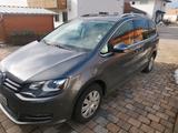 Volkswagen VW-Sharan. Familienauto. 7-Sitzer. Ist lei... - : Van, Familienauto