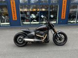 Harley-Davidson SOFTAIL*FXDR*DEZENT UMBAU*VIVID BLACK - Angebote entsprechen deinen Suchkriterien