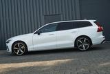 Volvo V60 B4 Plus Dark ACC RFK H&K LED Pano Standhzg - Volvo V60: Plus Dark