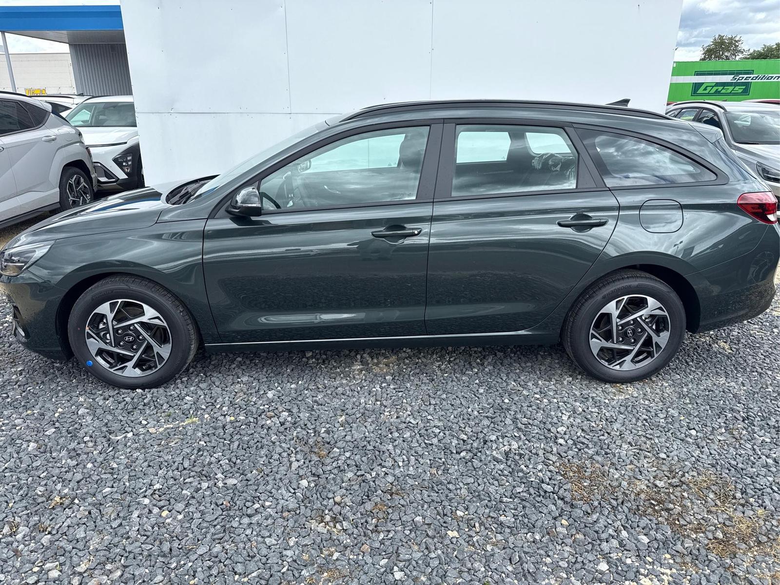 Hyundai i30 Kombi STYLE DCT NAVI WP ALU LED RFK PDC 1...