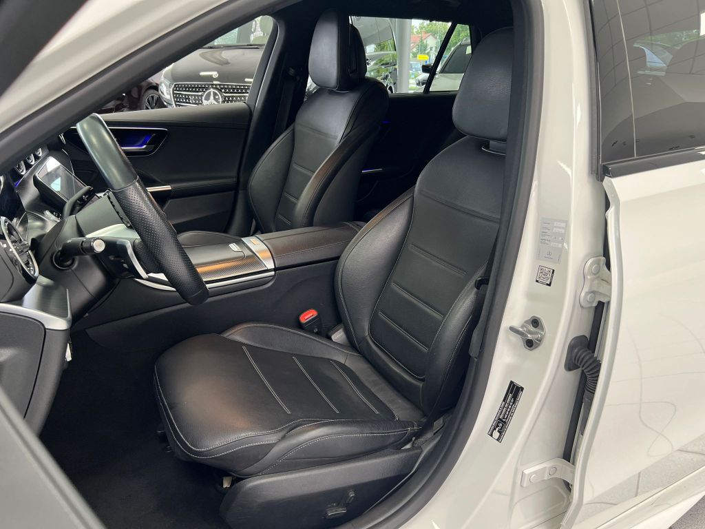 Mercedes-Benz C 220 dT 4M AMG*NIGHT*HUD*KAMERA*DISTR*KEYL*AHK*