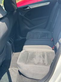Volkswagen Golf - 8