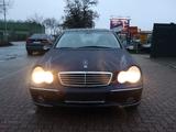 Mercedes-Benz C 180 Kompressor AVANTGARDE Automatik-Tüv-Neu !! - Mercedes-Benz C 180 aus 2003: Kompressor