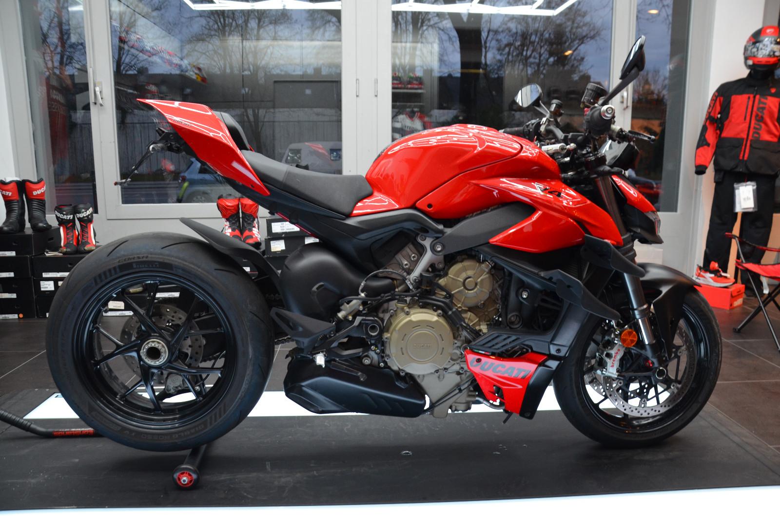 Ducati Streetfighter V4