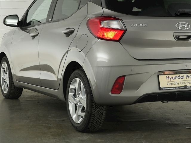 i10 INTRO EDITION+NAVI+RÜCKFAHRKAMERA+SITZ-/LENK