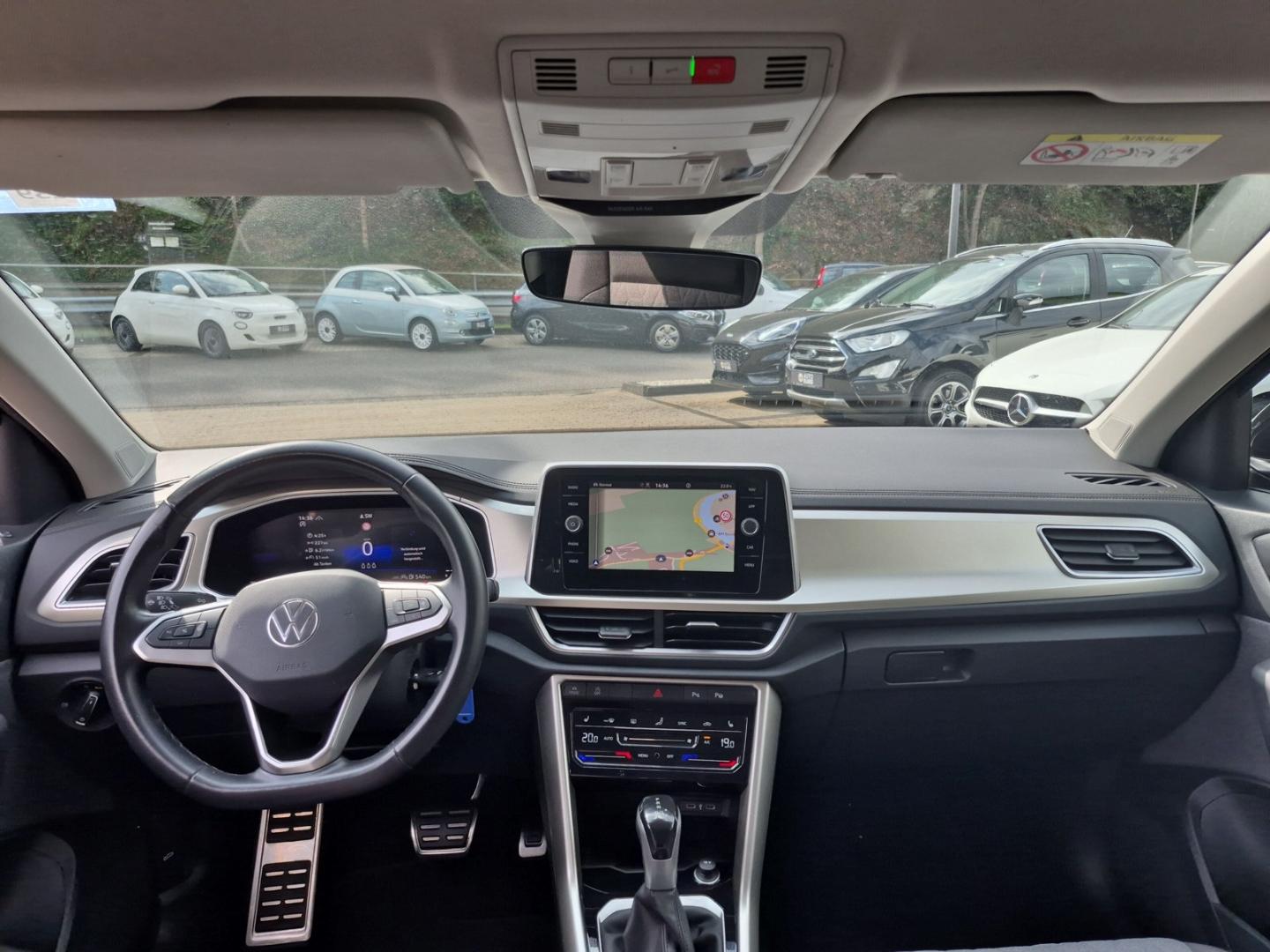 Volkswagen T-Roc Move DSG Navi CarPlay LED SHZ Parklenkassi, миниатюра 8