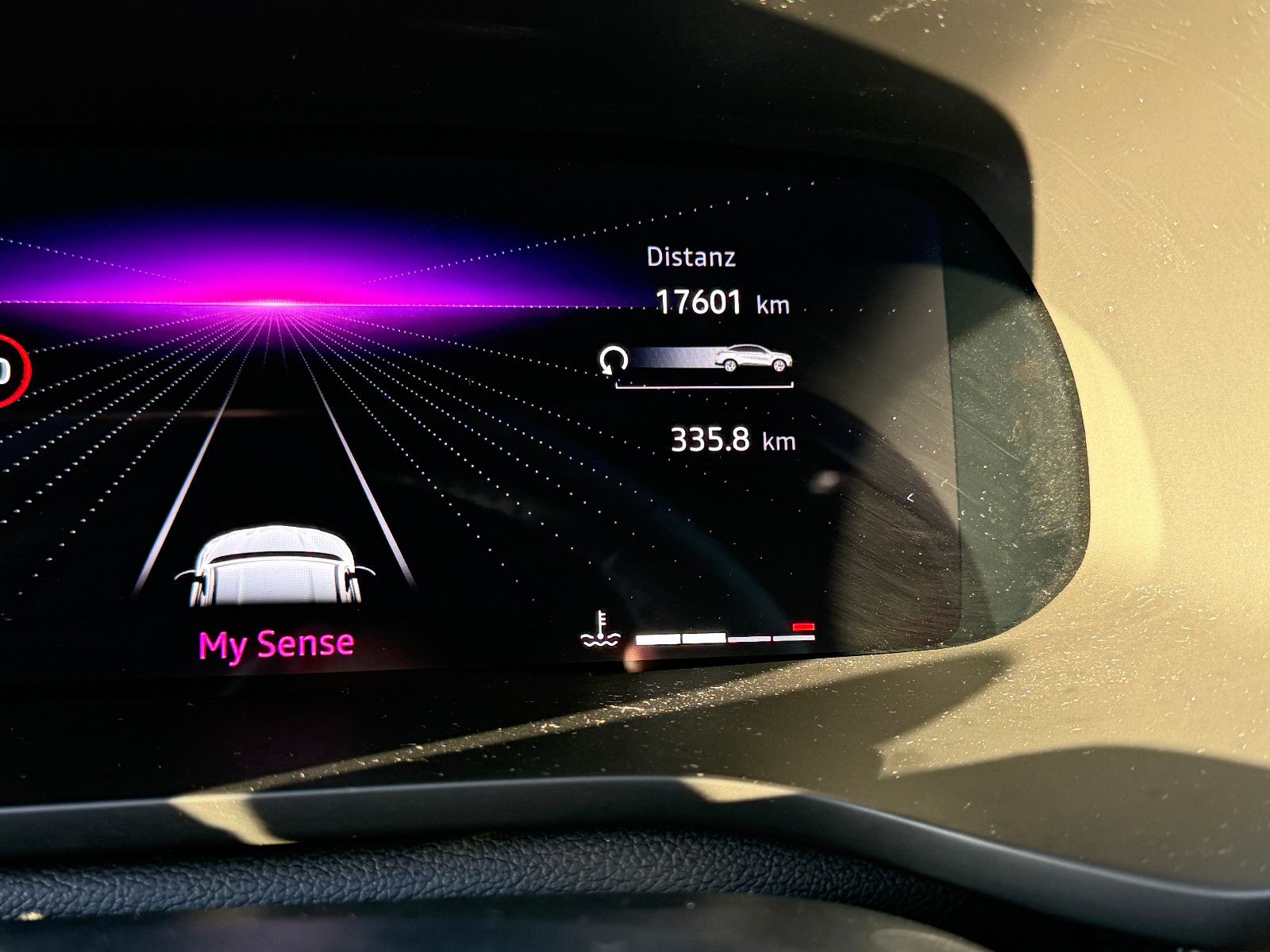 Fahrzeugabbildung Renault Arkana Techno/KAMERA/AMBIENTE/KAMERA/LEDER/ACC