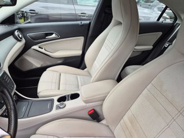 Mercedes CLA 180 - 9