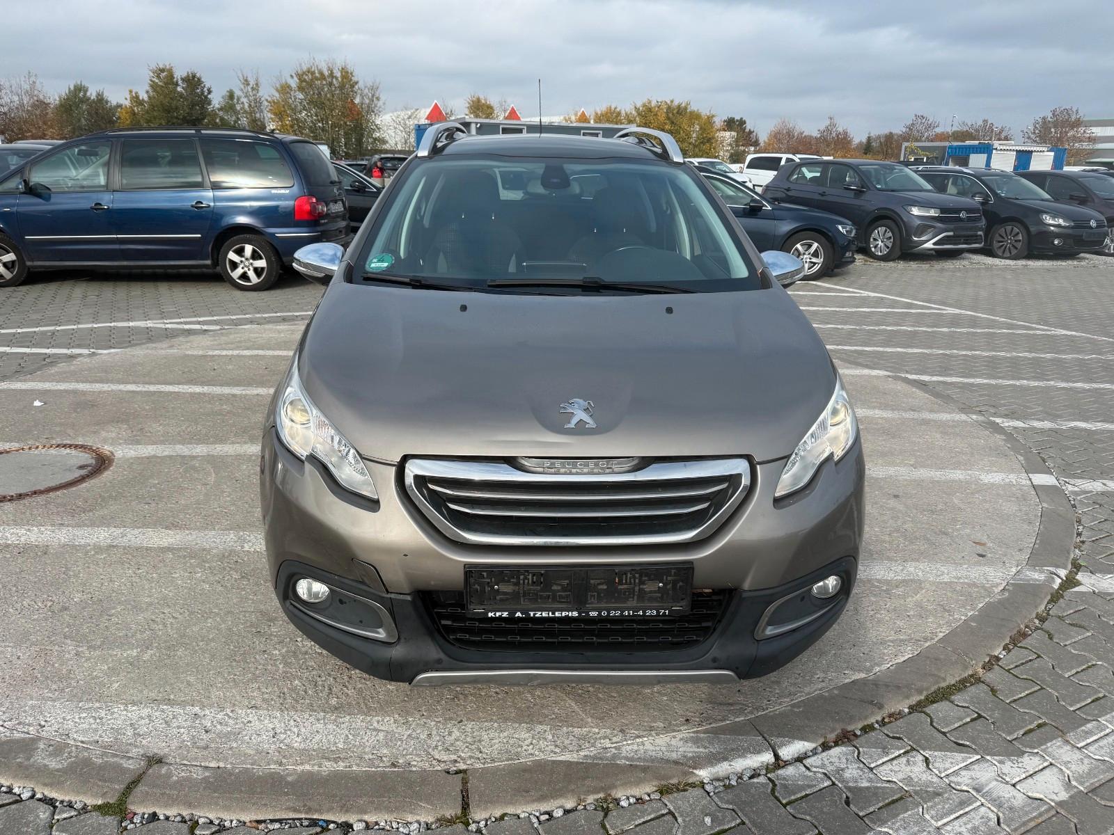 Peugeot 2008 2015 — rear view