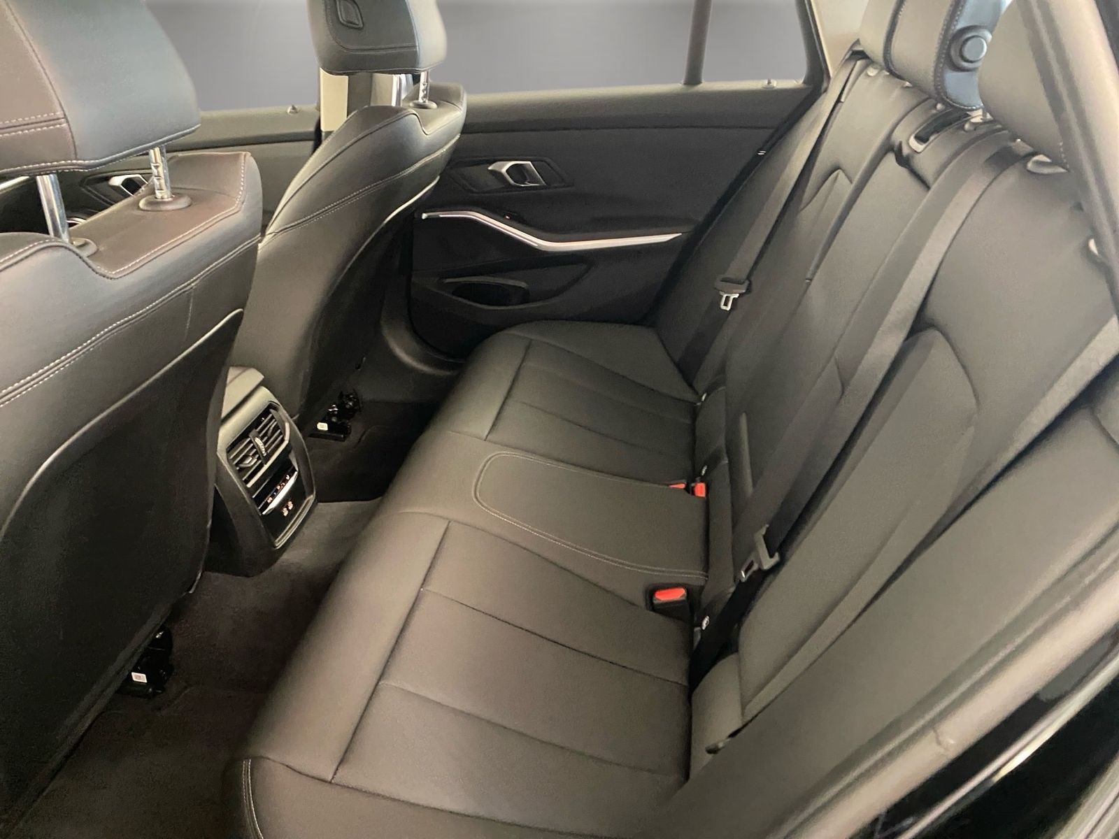 BMW 320 - Bild 13