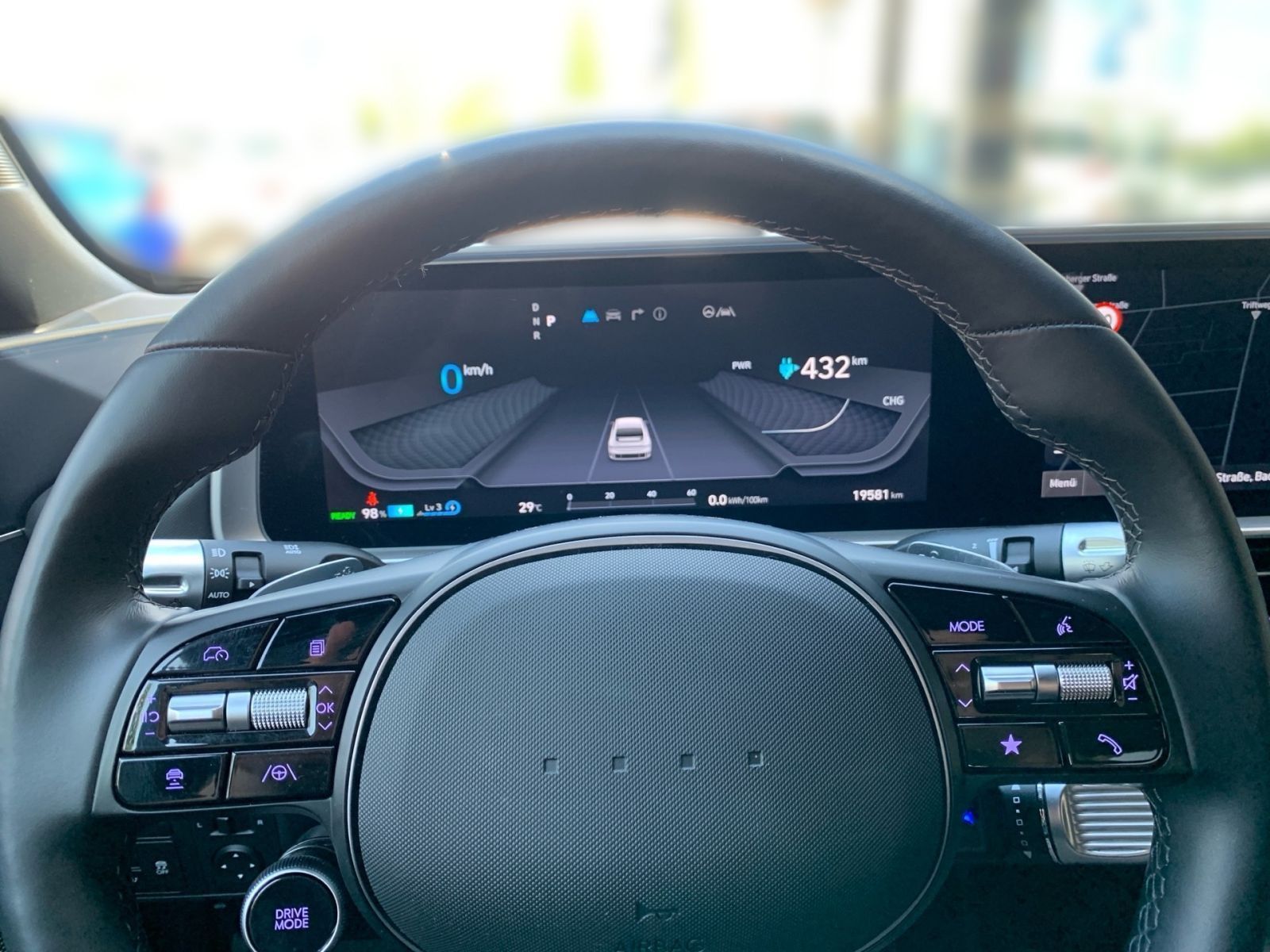 Fahrzeugabbildung Hyundai IONIQ 6 Techniq Elektro 4WD 77,4 kWh Park-Paket