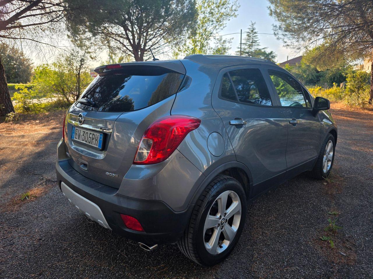 Opel Mokka 2014 — rear view