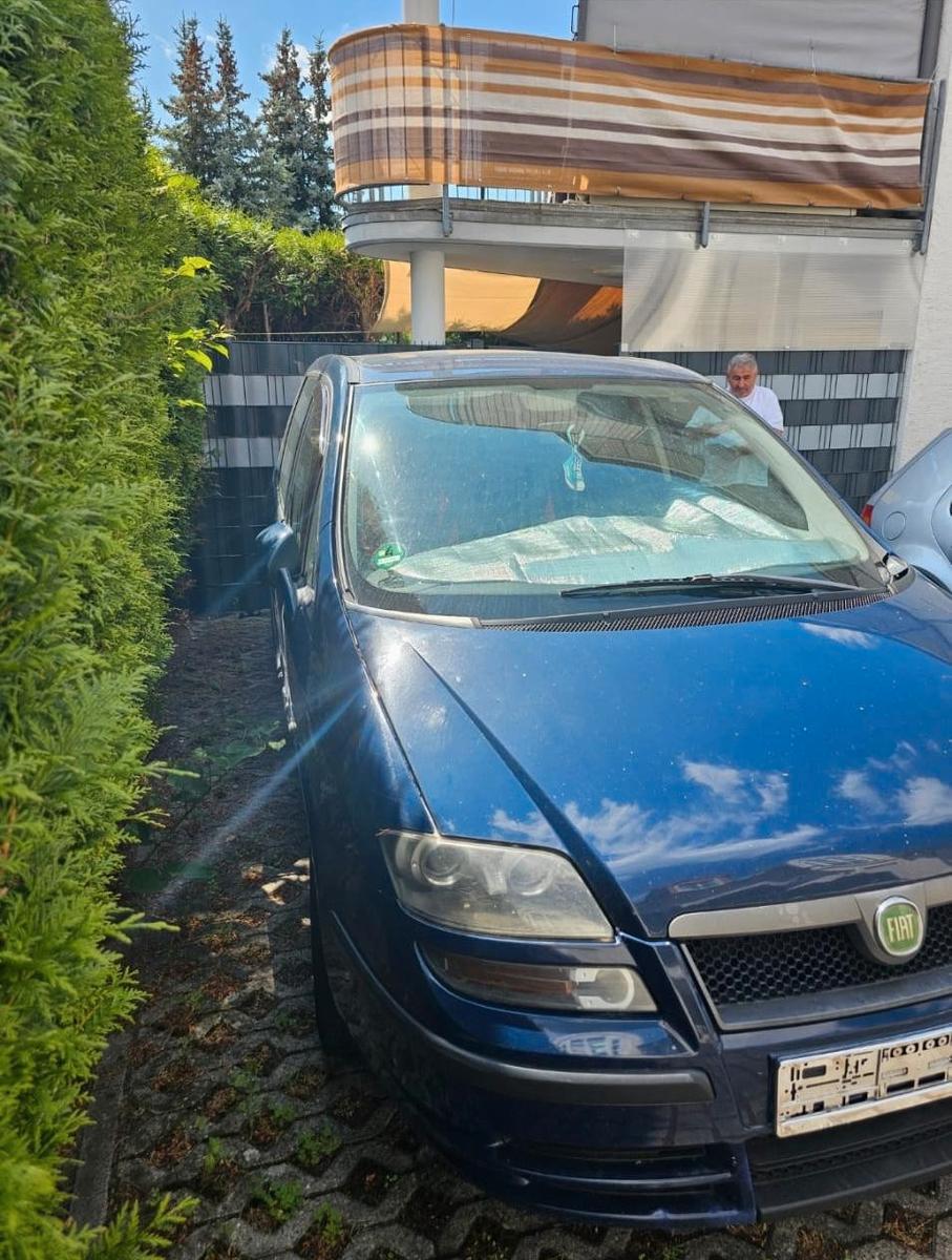 Fiat Ulysse 2009 — rear view