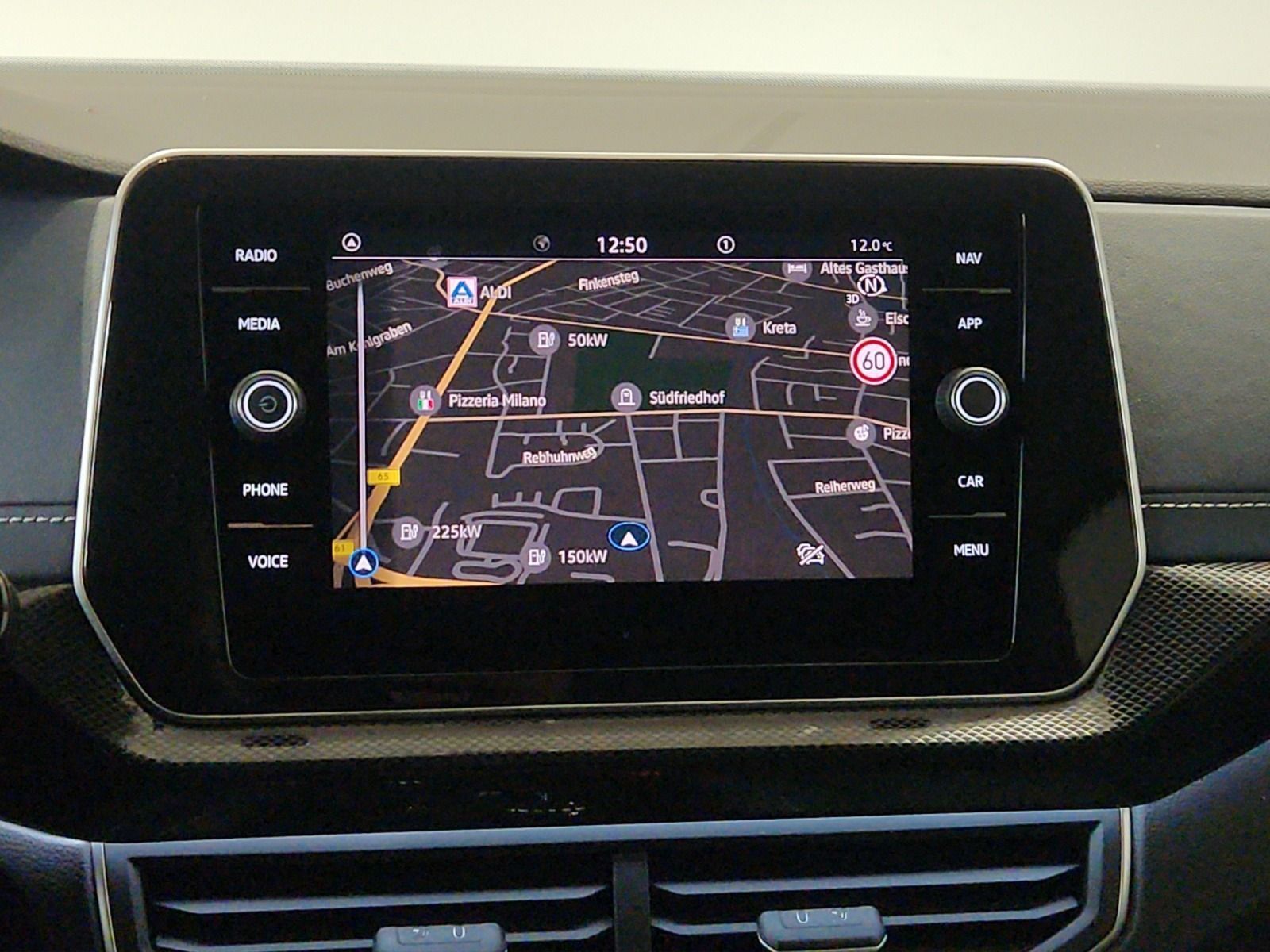 Volkswagen T-Cross - Bild 12