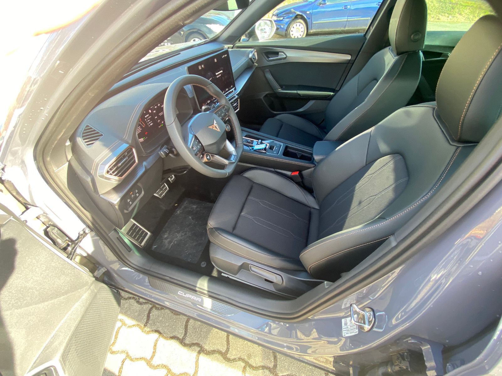 Fahrzeugabbildung CUPRA Formentor 1.5 eTSI  DSG *EDGE*WINTERP.*AHZV-Vb.