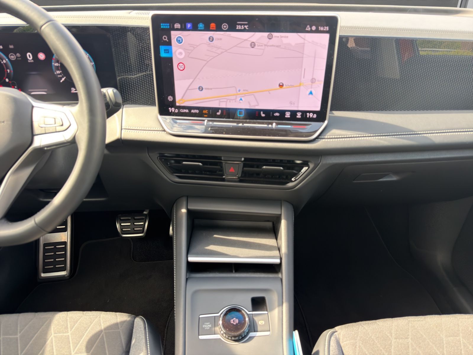 Volkswagen Tiguan - Bild 13
