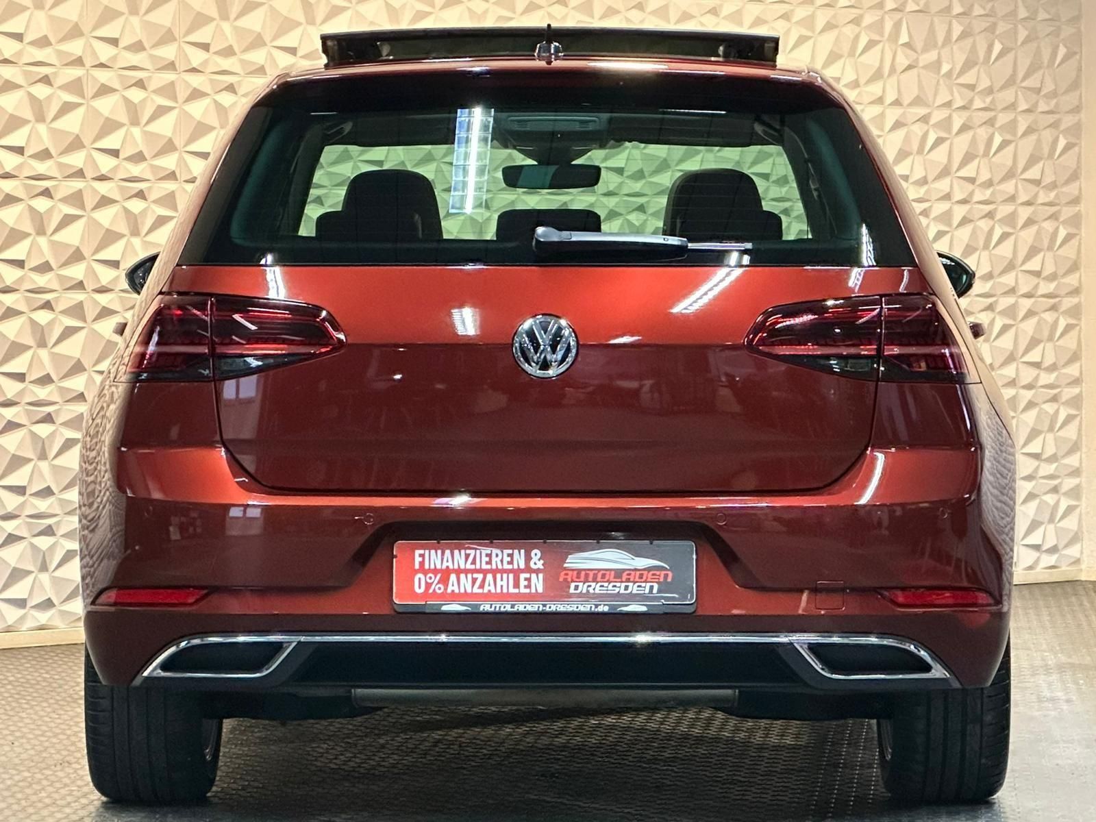 VW Golf 2.0TDI HIGHLINE* LED#SHZ#LH#AHK#PANO#KEYLES - Image 6