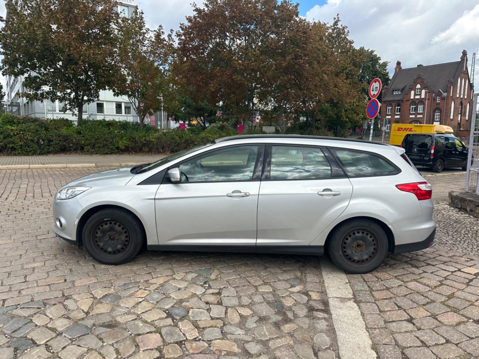 Ford Focus 2013 — photo 7