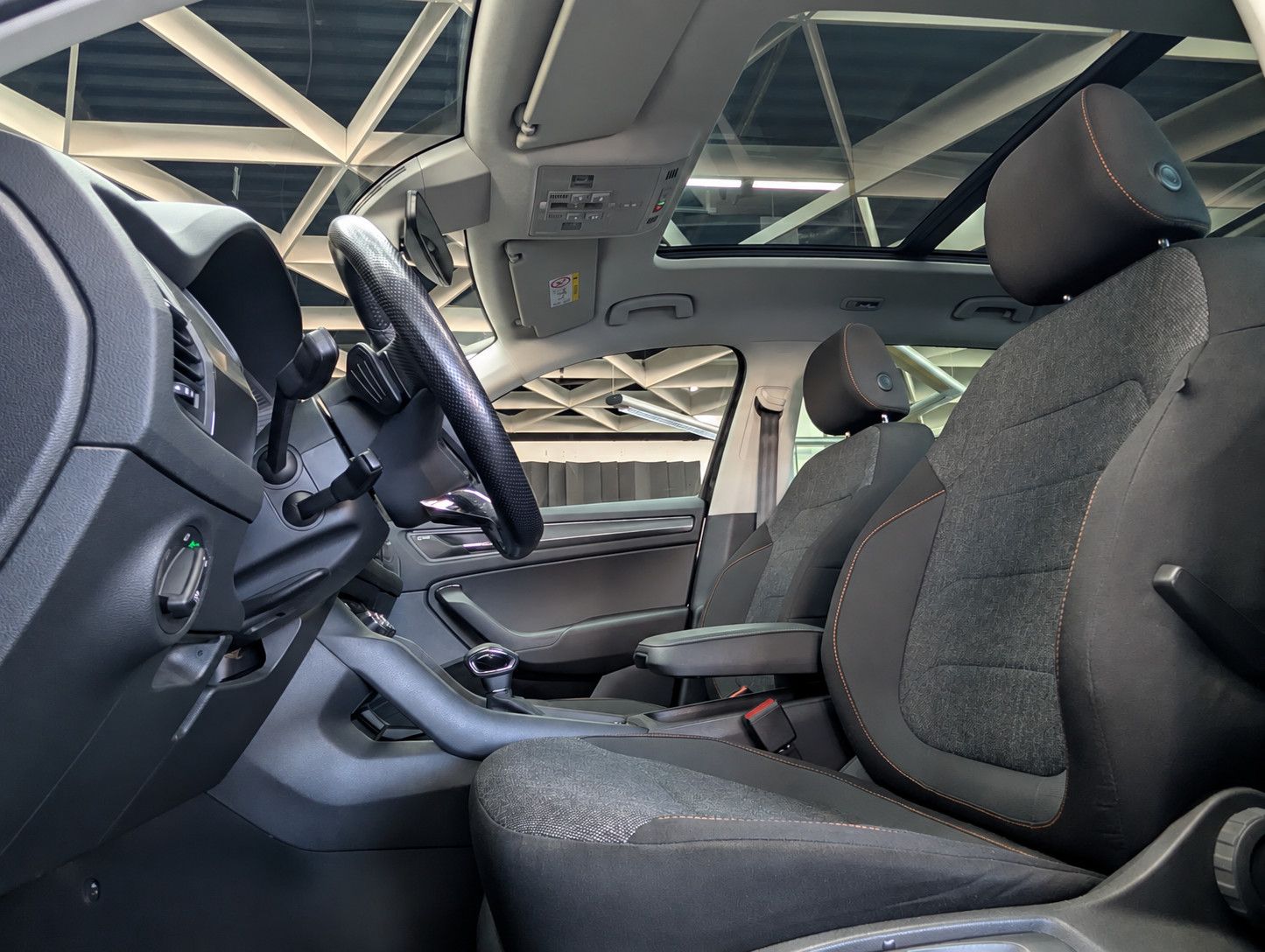 Fahrzeugabbildung SKODA Kodiaq Clever 4x4 PANO*AHK*CANTON*4xSHZ*7-Sitzer