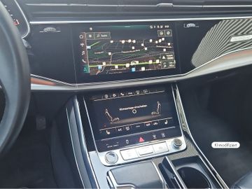Audi Q7 - 11