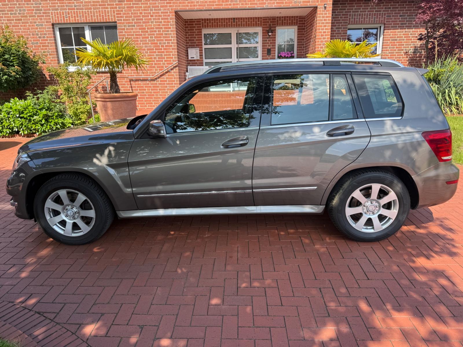 Mercedes-Benz GLK 220 BlueEfficiency 4Matic Klimaa. Tempomat