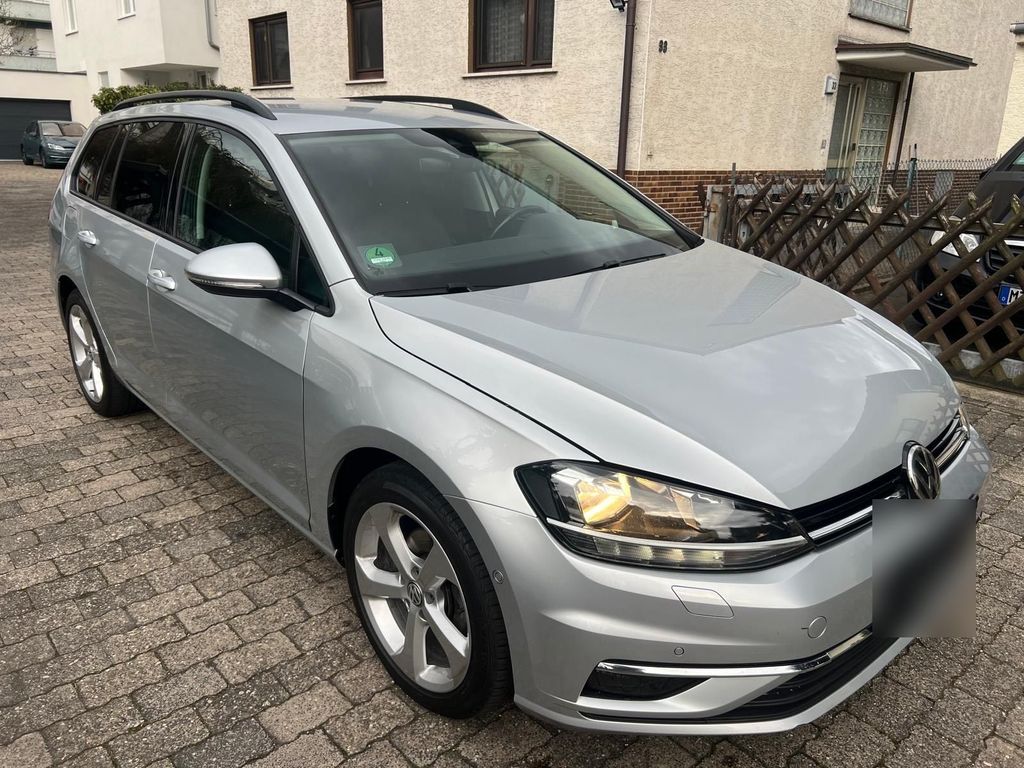 Image of Volkswagen Golf