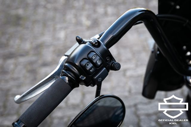 Fahrzeugabbildung Harley-Davidson STREET BOB FXBB SOFTAIL - CLUBSTLYE  JEKILL&HYDE