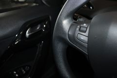Fahrzeugabbildung Peugeot 208 1.2 Active PureTech Klimaautomatik 2.Hand