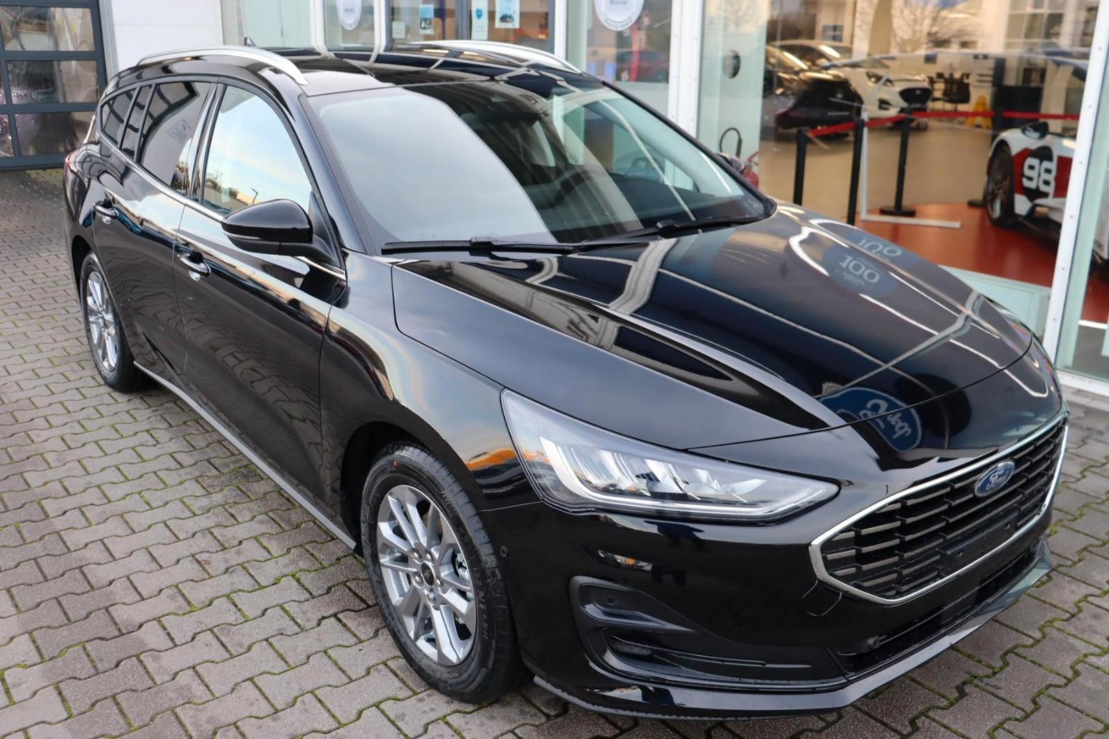 Ford Focus Titanium X 1.0 EcoBoost AKTION 2,99% FIN*