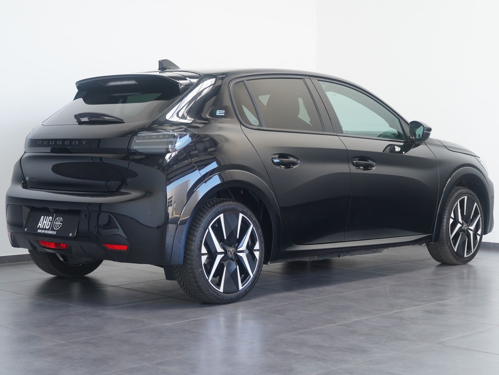 Fahrzeugabbildung Peugeot e-208 GT LED/NAVI/CARPLAY/DAB/11KW/SOH