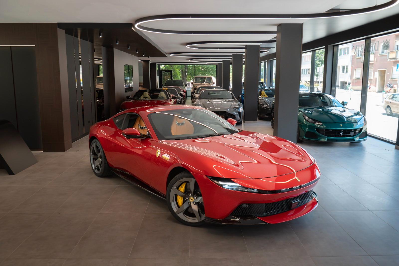Ferrari Andere Amalfi * Rosso Imola* Lift*ACC*P.Display*