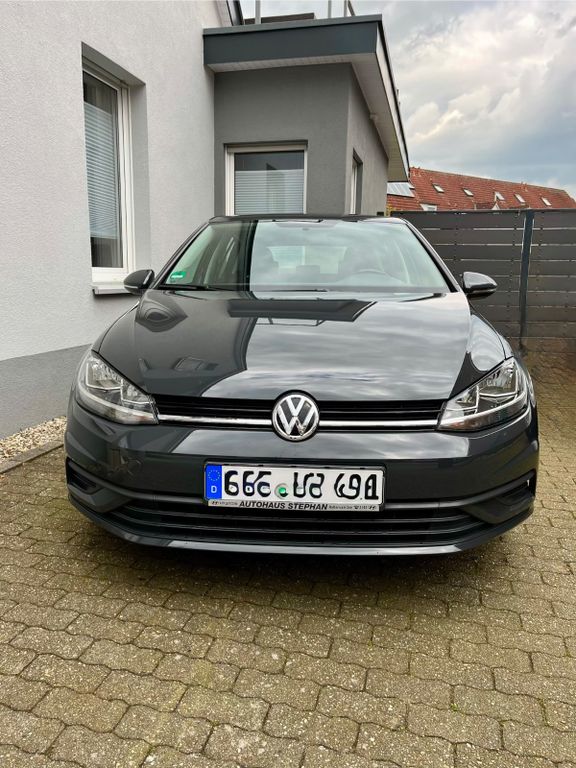 Image of Volkswagen Golf