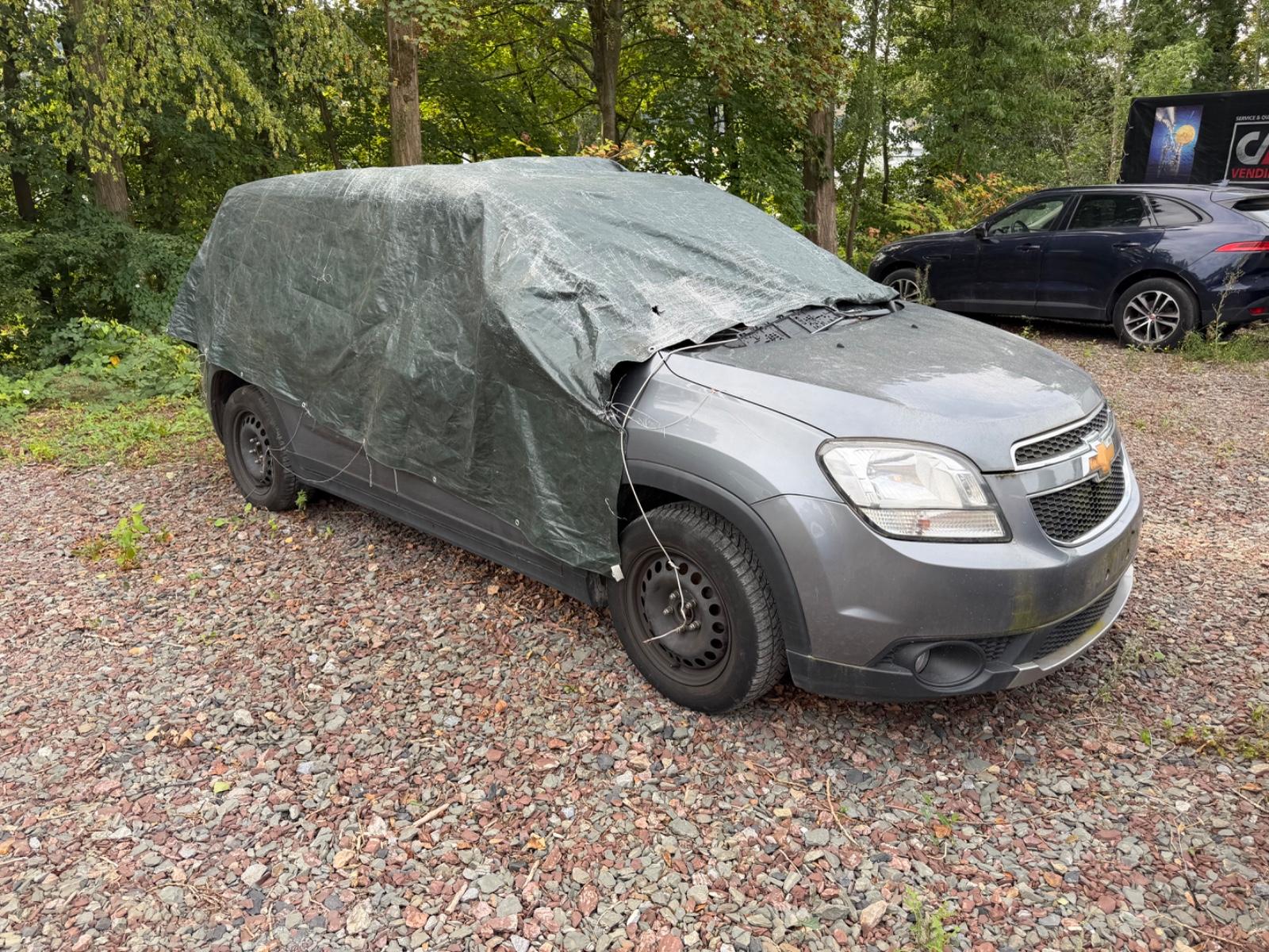 Chevrolet Orlando 2013 — rear view