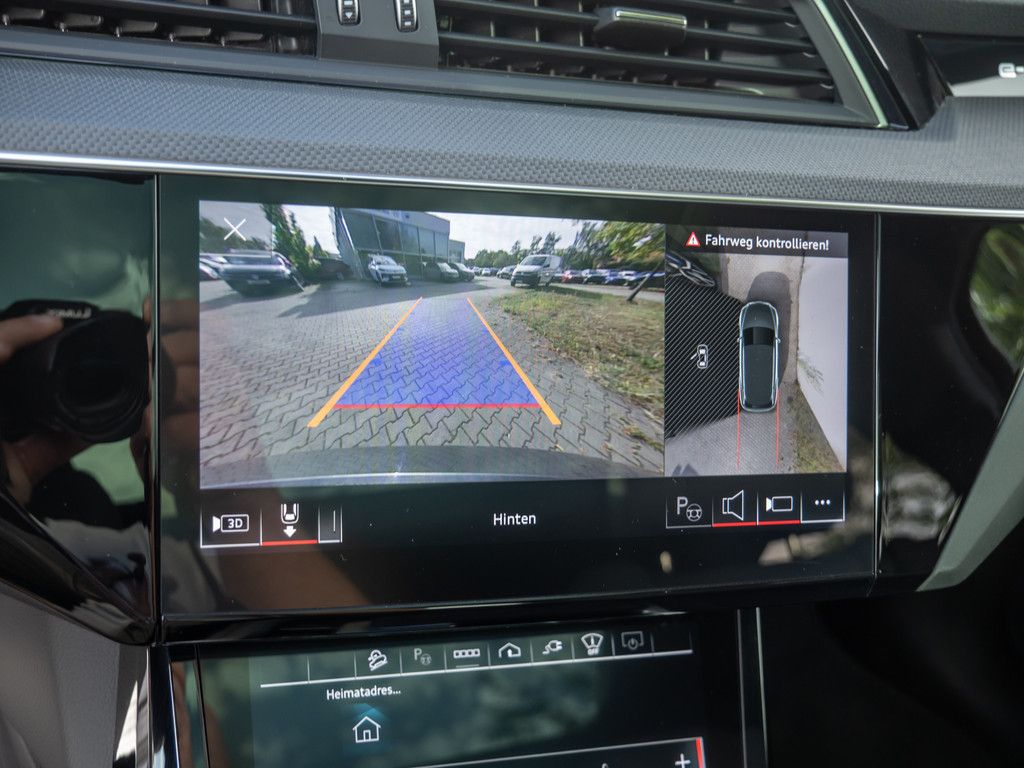 Audi Q8 e-tron - Bild 13
