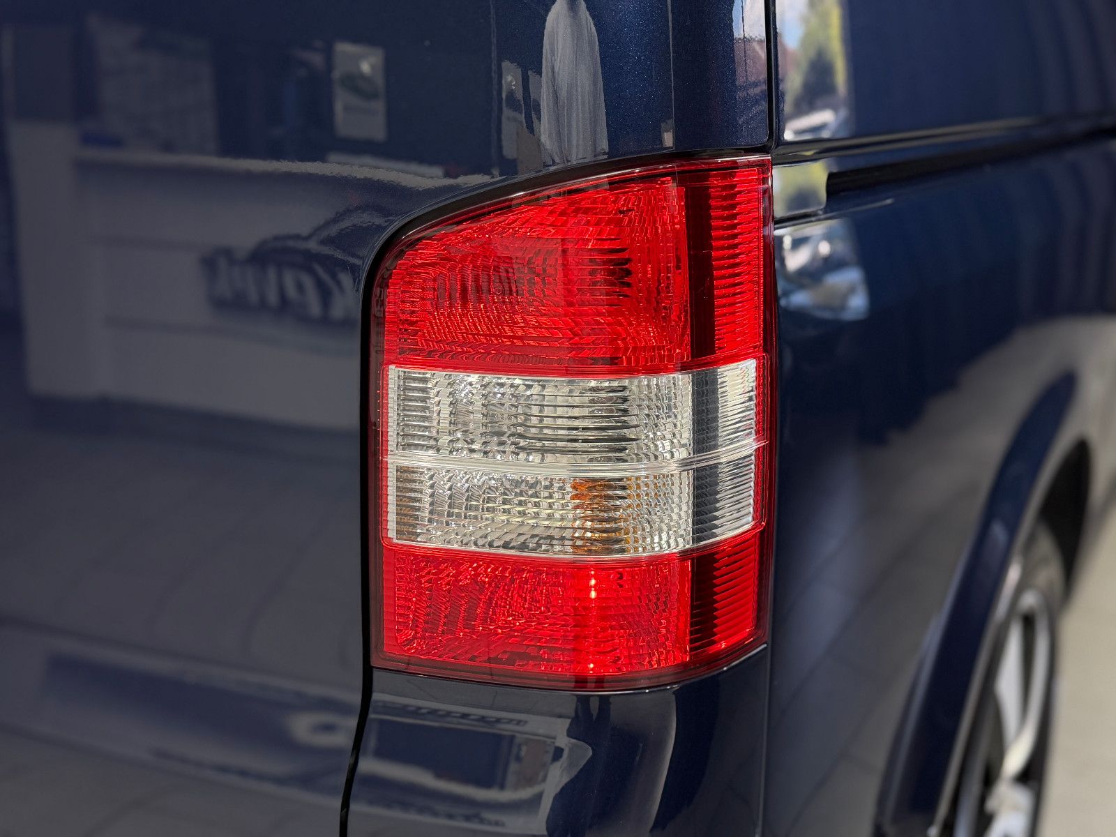 Fahrzeugabbildung Volkswagen T5 Transporter Kasten |KLIMA|1.HAND|RECARO|UMBAU