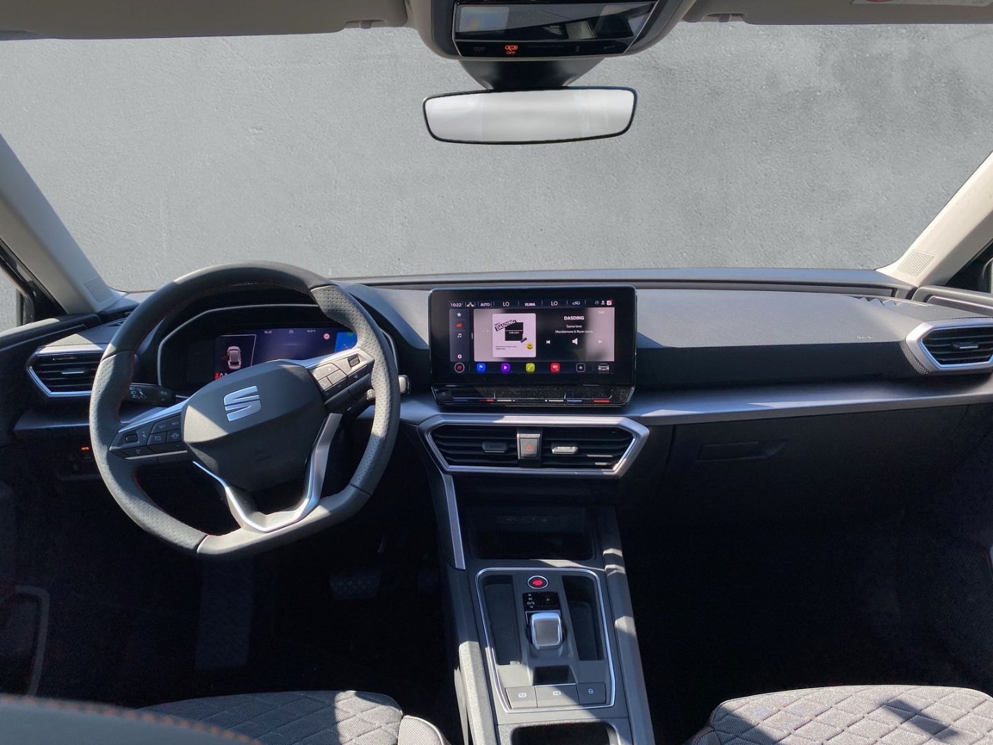 Fahrzeugabbildung SEAT Leon Sportstourer FR 2.0 TDI EU6d Navi Digitales