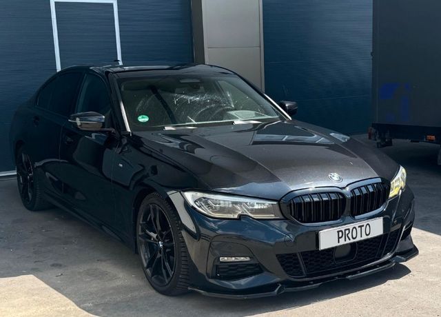 BMW 330i M-Sport /ACC/HUD/PANO