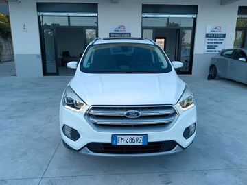 Ford Kuga - 1