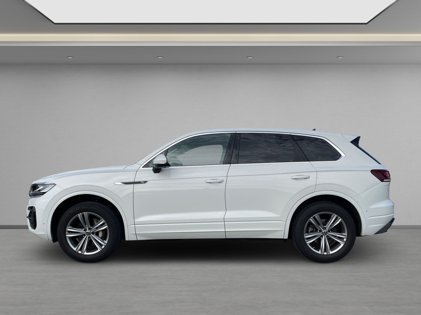 Volkswagen Touareg R-Line 3.0 V6 TDI 4 Motion LED Kamera Na foto 3