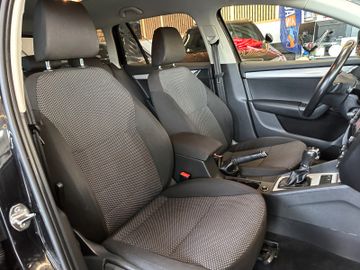 Skoda Octavia *2-ZONEN*SZHZ*NAVI*TEMPO*PDC*
