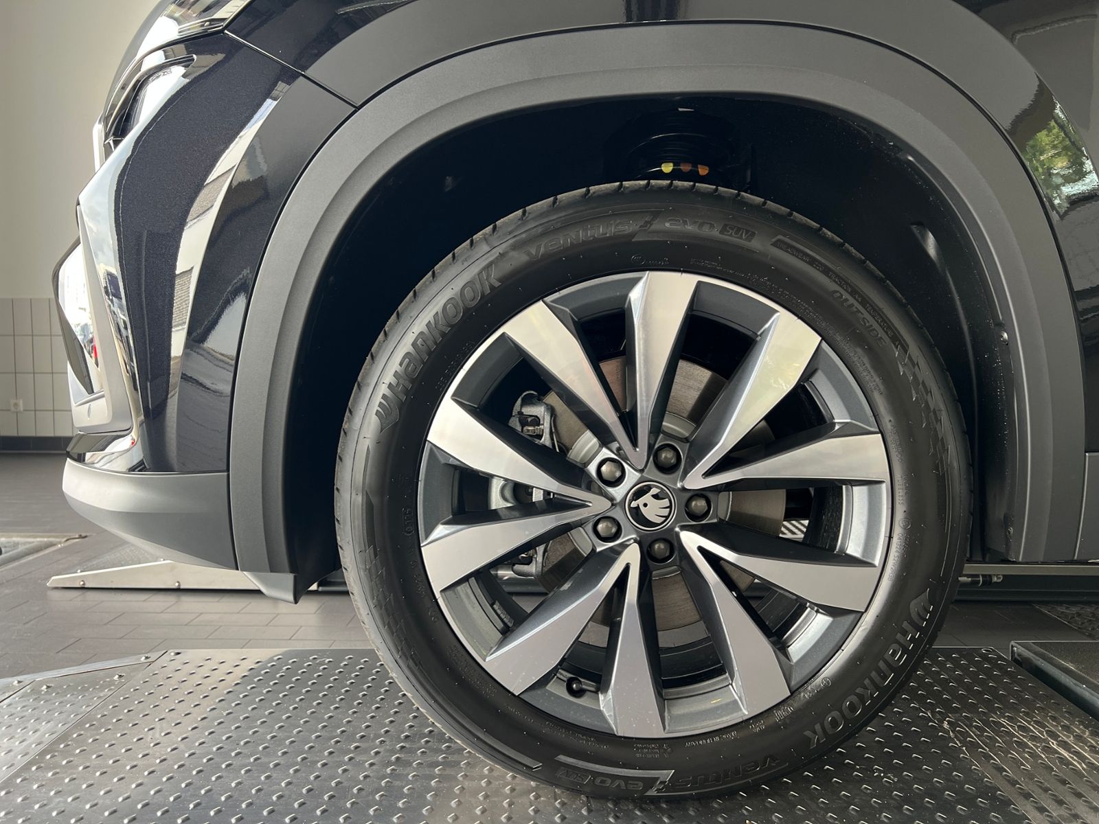Fahrzeugabbildung SKODA Kodiaq  Selection 2.0 TDI DSG 4x4 * LED,Navi,AHK