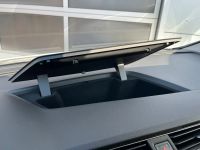 VW Touran 1.5 TSI DSG R-Line Ex 7SI KAM AHK 4J GAR bei Autohaus Landmann & Maier OHG