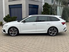 SKODA Octavia Combi RS 2.0 TDI DSG 4x4