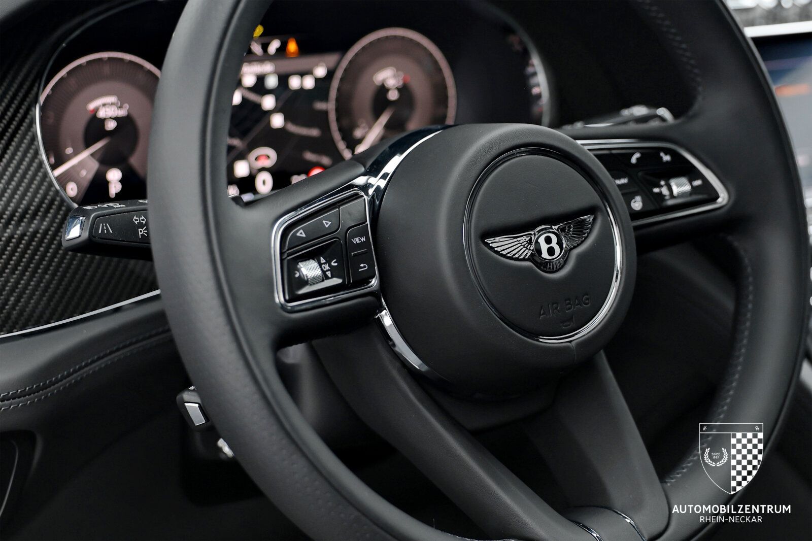 Bentley Bentayga - Bild 19