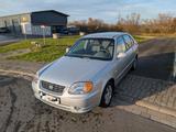 Hyundai Accent 1.3 GLS GLS - Hyundai Accent GL mit Benzin-Antrieb