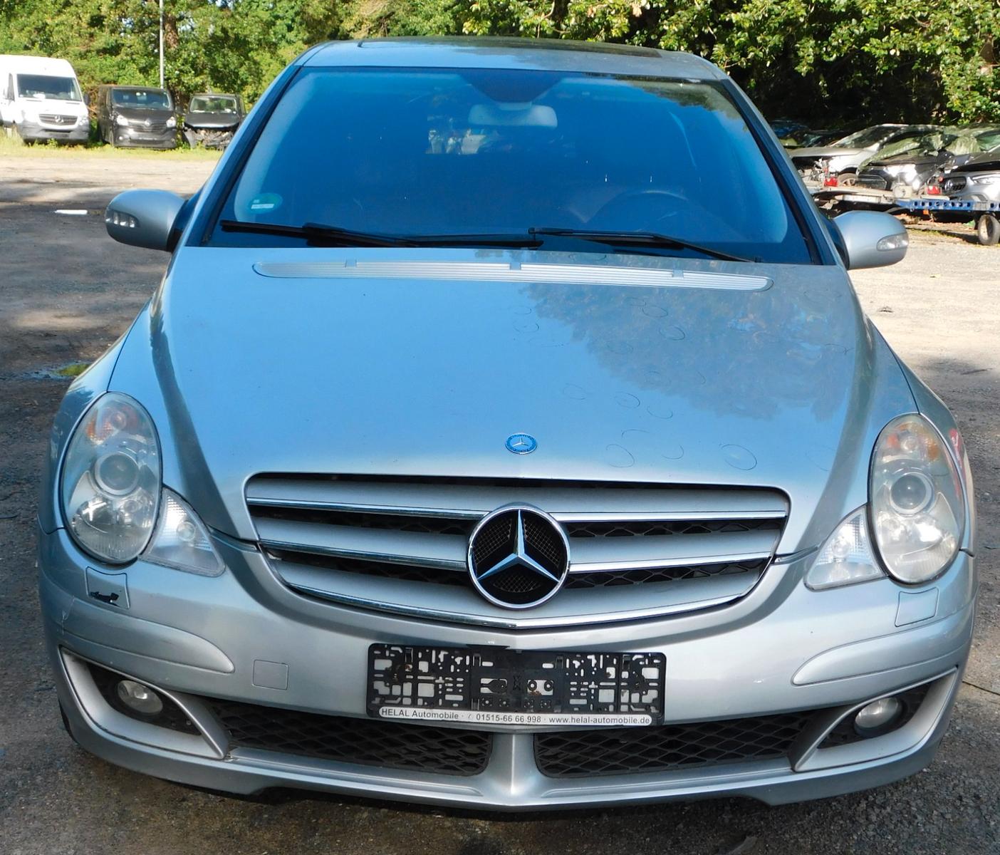 Mercedes-Benz R350 2010 — photo 14