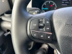 Fahrzeugabbildung Roller Team Kronos 295 TL Hub-Bett SAT TV 5 Schlafplätze