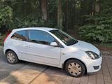 Ford Fiesta 1,3 51 kW, 180000km, 61 PS, - Ford Fiesta aus 2008: 1.6
