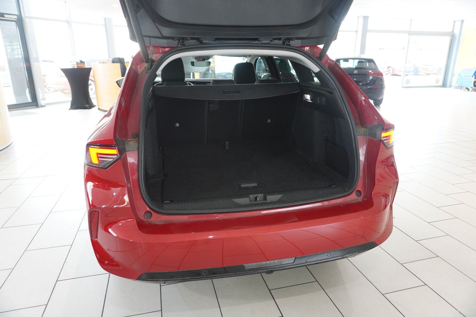 Fahrzeugabbildung Opel Astra L ST 1.5D ELEGANCE NAVI/LED/KAMERA/SHZ/DAB
